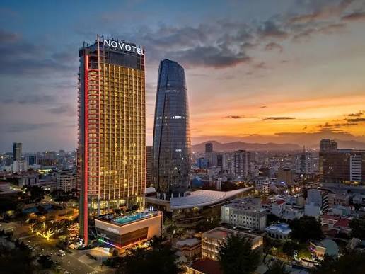 Khách sạn view sông Hàn Đà Nẵng