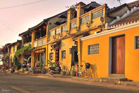 Những ngôi nhà vàng đặc trưng của phố cổ Hội An